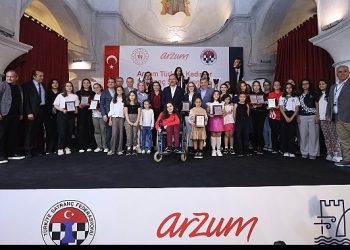 Arzum, Cumhuriyetin 100. yılını Arzum Türkiye Kadınlar Satranç Şampiyonası ile kutladı
